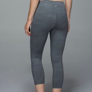 Lululemon Wunder Under Crop II Dottie Dash SZ 8